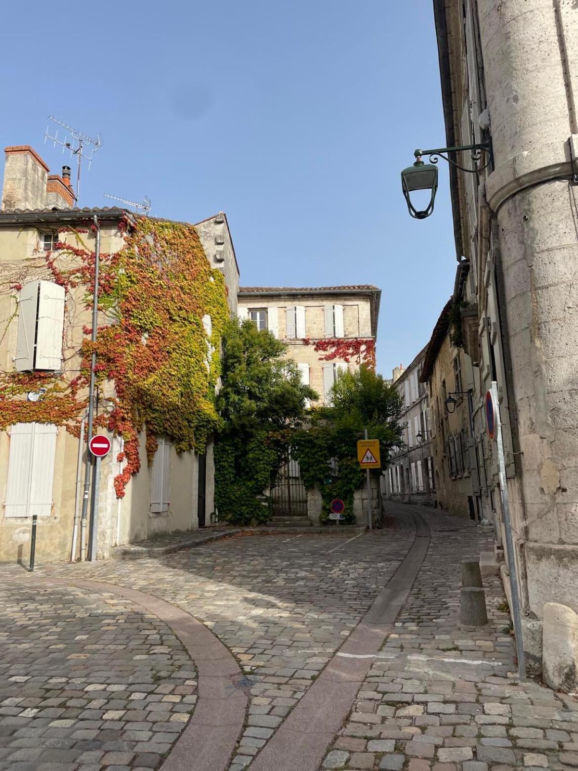 Ferienwohnung Lindor Angoulême Exterior foto